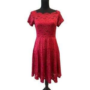Elegant Floral red Lace Dress Size 4/6 (Small) 40's 50's pinup retro pleated zip
